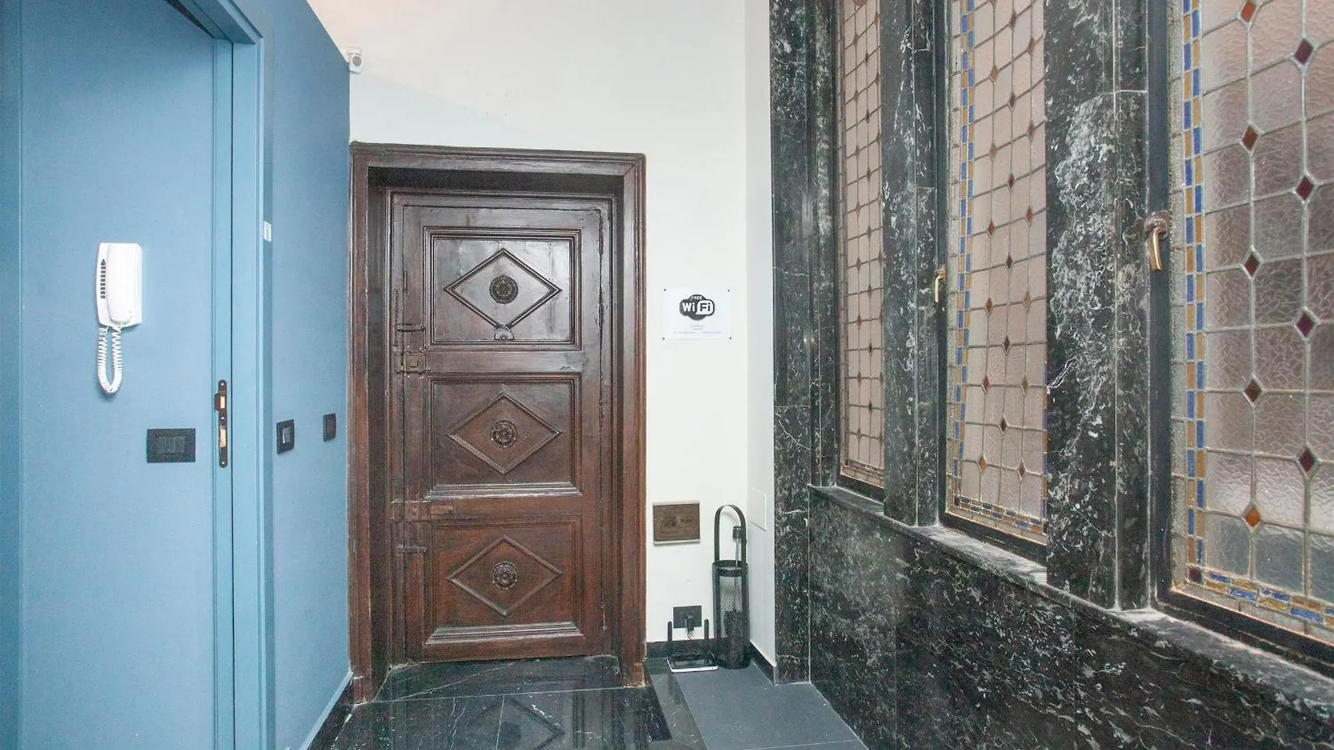 Apartment Eleven Houses Palermo Italy